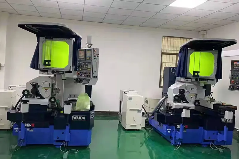 Optical curve grinding